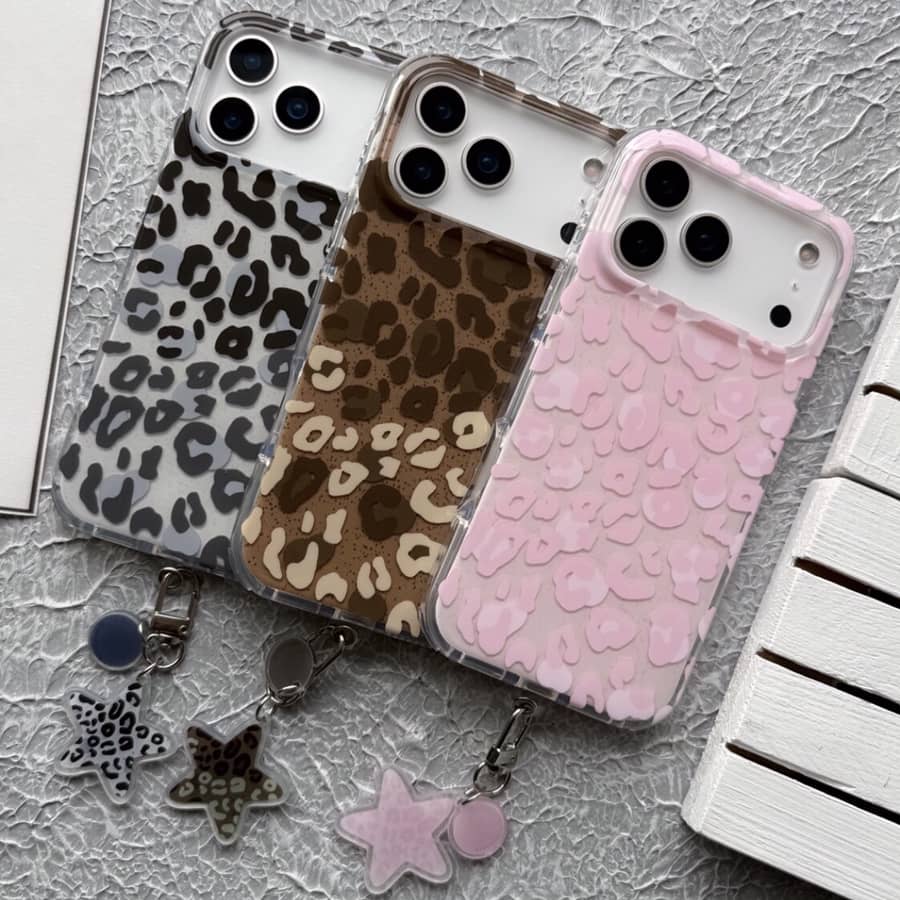 قاب طلقی پلنگی آیفون به همراه آویز